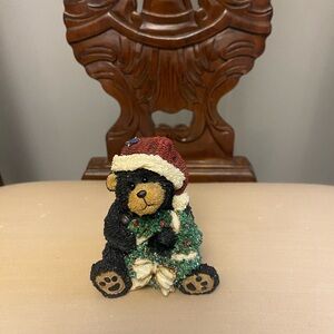 Boyds Bears collector display